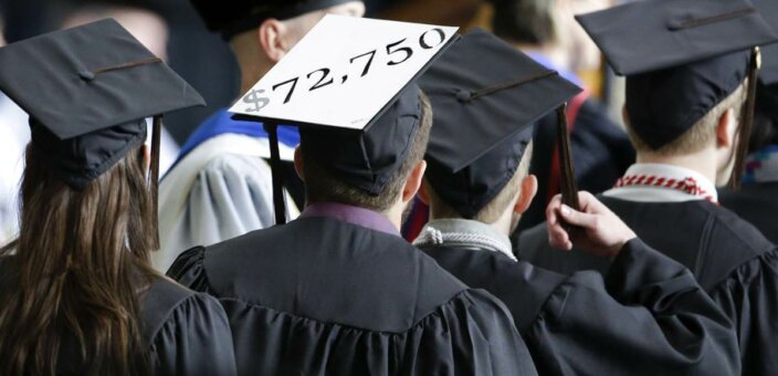 150708-college-costs-7a_e659ed6da5748473d61a4dc5e85d8abe.nbcnews-fp-1200-800