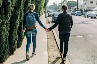 couple-walking