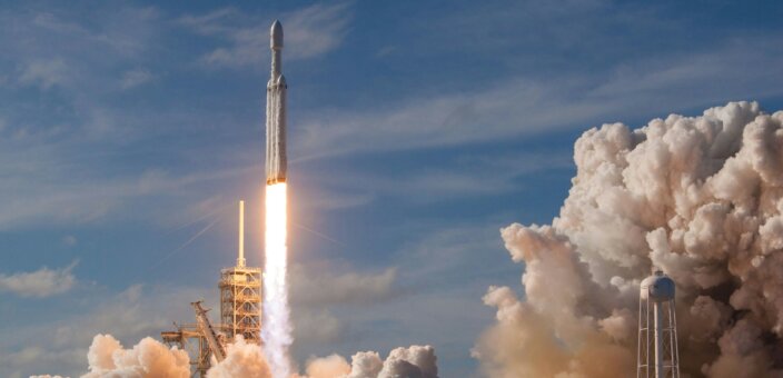 spacex-OHOU-5UVIYQ-unsplash cropped
